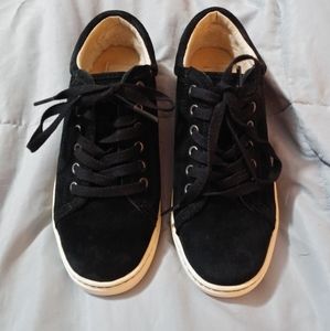 Ugg WOOL "Tomi" Sneakers Black Suede